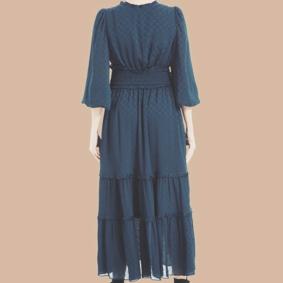 NWT Max Studio ‘Long Sleeve Jacquard Satin Tiered Maxi Dress’ in Navy Size XS - Picture 2 of 4